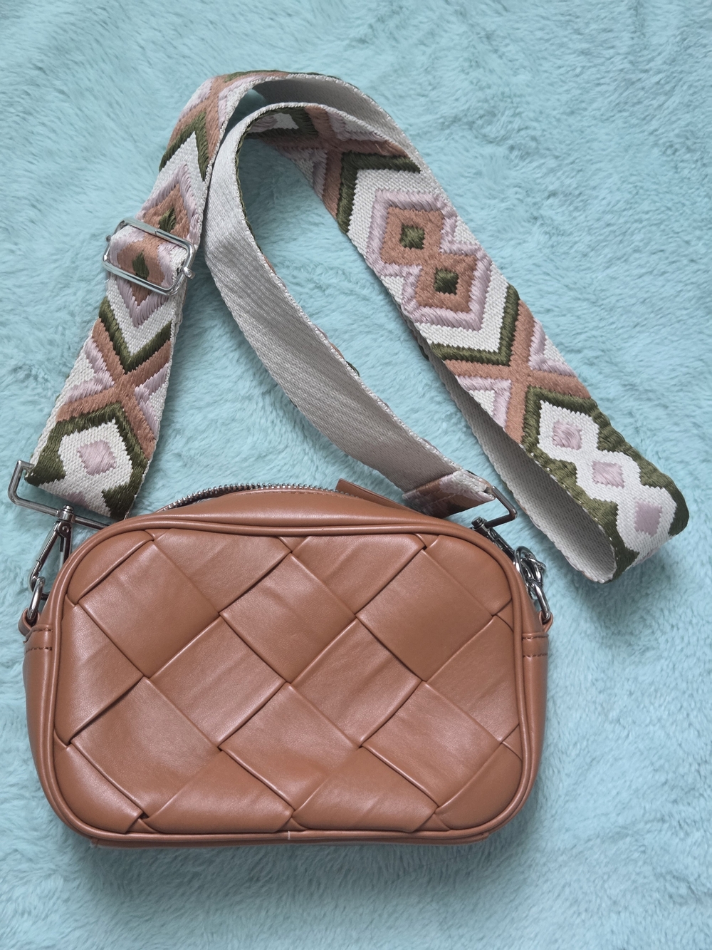 Pink Lily Woven Leather Crossbody Bag with Patterned Strap NWOT